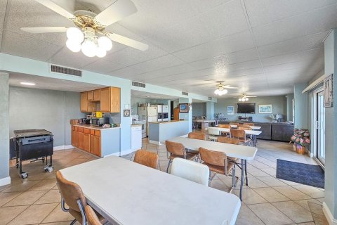 Condo in Flagler Beach, Florida, 1 bedroom № 2120281 - photo 26
