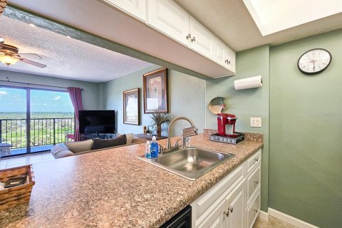 Condo in Flagler Beach, Florida, 1 bedroom № 2120281 - photo 9