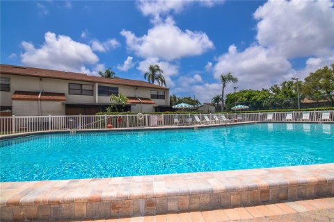 Adosado en venta en Seminole, Florida, 2 dormitorios, 94.3 m2 № 1518613 - foto 21