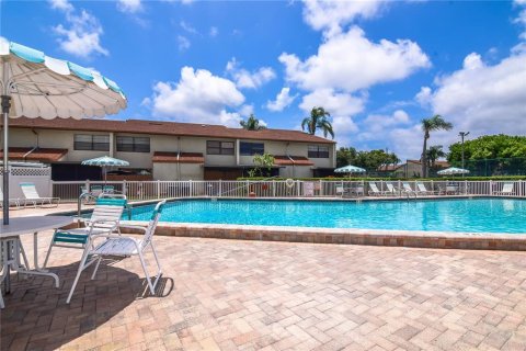 Adosado en venta en Seminole, Florida, 2 dormitorios, 94.3 m2 № 1518613 - foto 22