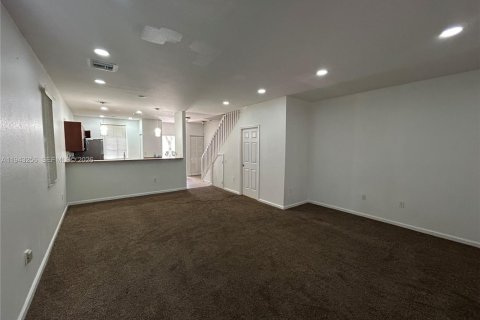 Touwnhouse à louer à Miami Gardens, Floride: 3 chambres, 133.78 m2 № 1999560 - photo 8