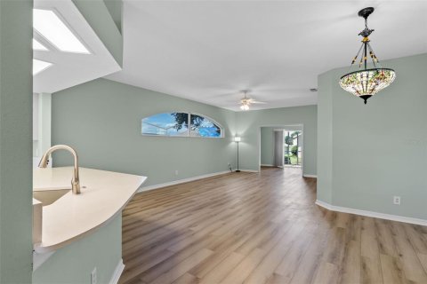 House in Leesburg, Florida 3 bedrooms, 173.54 sq.m. № 1885232 - photo 8