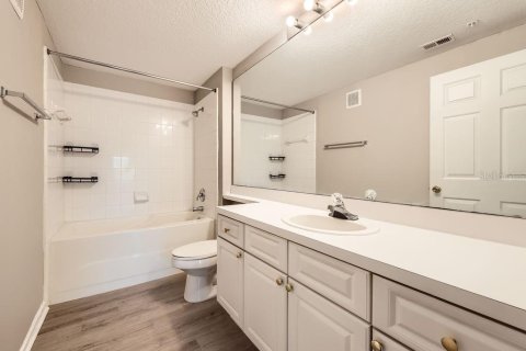 Condominio en venta en Orlando, Florida, 3 dormitorios, 144.37 m2 № 1657185 - foto 16