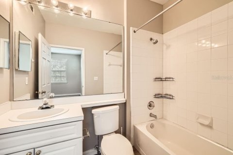Condominio en venta en Orlando, Florida, 3 dormitorios, 144.37 m2 № 1657185 - foto 18