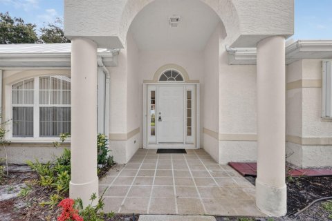 House in Port St. Lucie, Florida 3 bedrooms, 177.63 sq.m. № 2191606 - photo 5