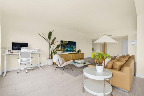 Copropriété à vendre à Bay Harbor Islands, Floride: 2 chambres, 164.44 m2 № 1925266 - photo 8