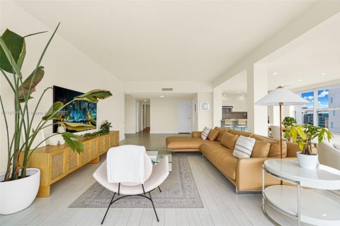 Copropriété à vendre à Bay Harbor Islands, Floride: 2 chambres, 164.44 m2 № 1925266 - photo 16