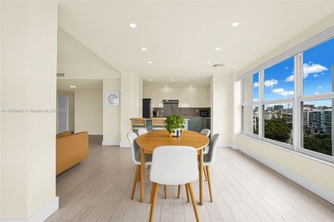 Copropriété à vendre à Bay Harbor Islands, Floride: 2 chambres, 164.44 m2 № 1925266 - photo 13