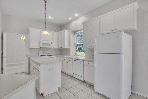 House in Tampa, Florida 4 bedrooms, 279.73 sq.m. № 1878103 - photo 18