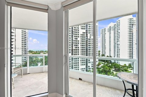Copropriété à vendre à Aventura, Floride: 3 chambres, 173.73 m2 № 2265227 - photo 19