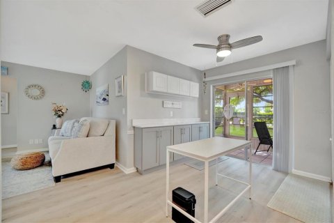 Condo in Bradenton, Florida, 2 bedrooms  № 2100803 - photo 23