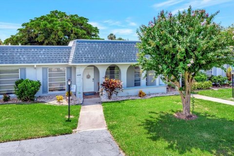 Condo in Bradenton, Florida, 2 bedrooms № 2100803