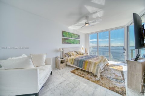 Condo in Miami, Florida, 2 bedrooms  № 1887220 - photo 16