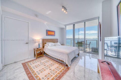 Condo in Miami, Florida, 2 bedrooms  № 1887220 - photo 22