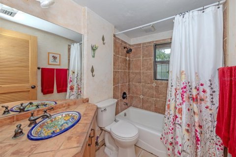 Villa ou maison à vendre à Nokomis, Floride: 2 chambres, 112.78 m2 № 2403543 - photo 17