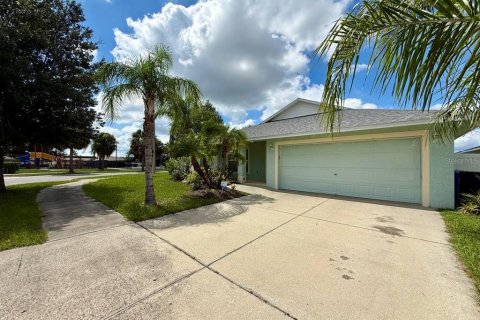 Villa ou maison à louer à Ruskin, Floride: 3 chambres, 134.99 m2 № 2388622 - photo 2