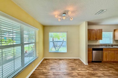 Villa ou maison à louer à Ruskin, Floride: 3 chambres, 134.99 m2 № 2388622 - photo 7