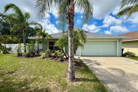 Villa ou maison à Ruskin, Floride 3 chambres, 134.99 m2 № 2388622