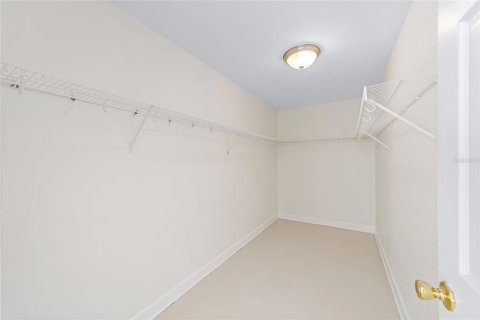 House in Brooker, Florida 4 bedrooms, 229.93 sq.m. № 1508638 - photo 25