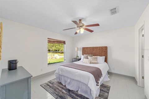 House in Brooker, Florida 4 bedrooms, 229.93 sq.m. № 1508638 - photo 26