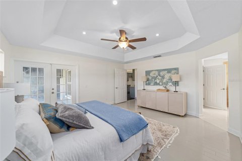 House in Brooker, Florida 4 bedrooms, 229.93 sq.m. № 1508638 - photo 21