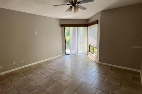 Condo in Orlando, Florida, 2 bedrooms  № 2206834 - photo 17