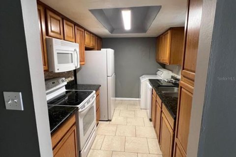 Condo in Orlando, Florida, 2 bedrooms  № 2206834 - photo 5