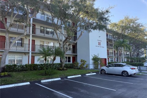 Copropriété à louer à Pembroke Pines, Floride: 2 chambres, 76.09 m2 № 1892115 - photo 13