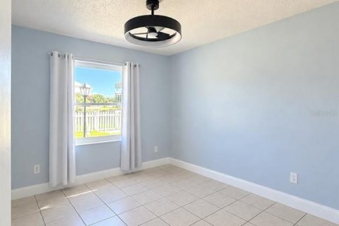 House in Tampa, Florida 3 bedrooms, 108.14 sq.m. № 2431073 - photo 20