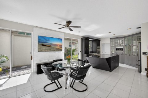 Villa ou maison à vendre à West Palm Beach, Floride: 4 chambres, 266.82 m2 № 2084538 - photo 17