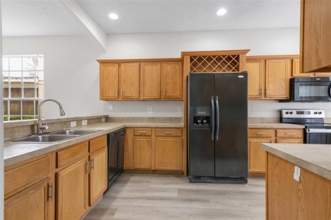 Villa ou maison à vendre à Orlando, Floride: 4 chambres, 180.32 m2 № 2283712 - photo 6