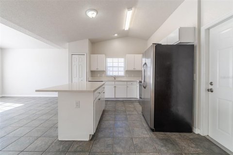 House in Auburndale, Florida 3 bedrooms, 128.3 sq.m. № 1629936 - photo 6