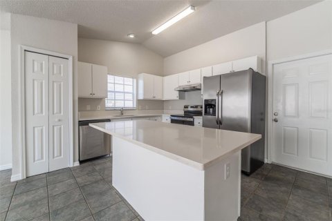 House in Auburndale, Florida 3 bedrooms, 128.3 sq.m. № 1629936 - photo 8