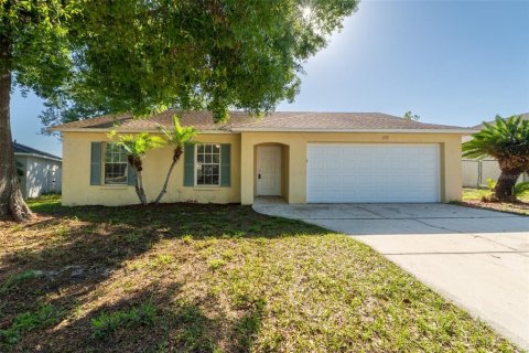 House in Auburndale, Florida 3 bedrooms, 128.3 sq.m. № 1629936 - photo 2