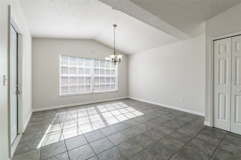 House in Auburndale, Florida 3 bedrooms, 128.3 sq.m. № 1629936 - photo 9