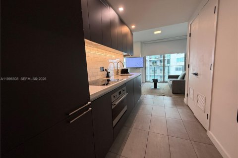 Condo in Miami, Florida № 2059000 - photo 18