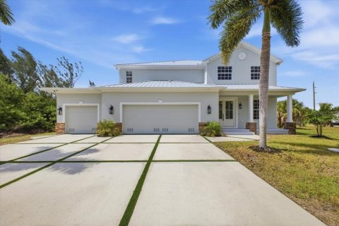 Villa ou maison à vendre à Port Charlotte, Floride: 5 chambres, 358.7 m2 № 2214071 - photo 3