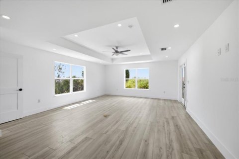 Villa ou maison à vendre à Port Charlotte, Floride: 5 chambres, 358.7 m2 № 2214071 - photo 25