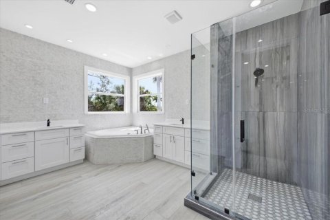 Villa ou maison à vendre à Port Charlotte, Floride: 5 chambres, 358.7 m2 № 2214071 - photo 20