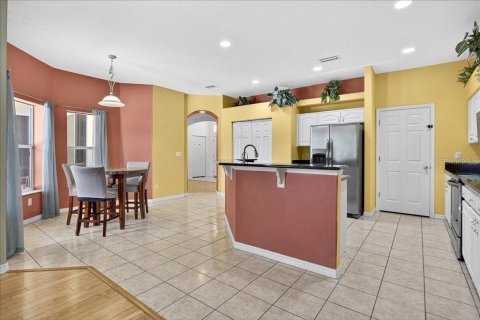 Casa en venta en Palm Coast, Florida, 4 dormitorios, 240.99 m2 № 1915736 - foto 9