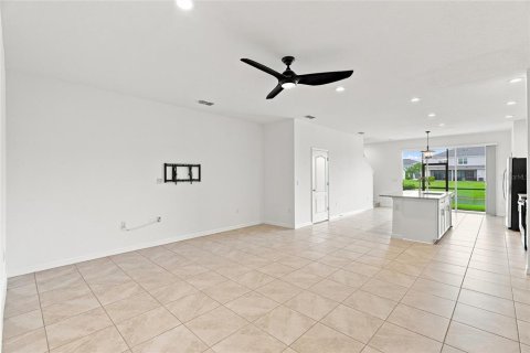 Townhouse in Parrish, Florida 3 bedrooms, 169.27 sq.m. № 2320765 - photo 4