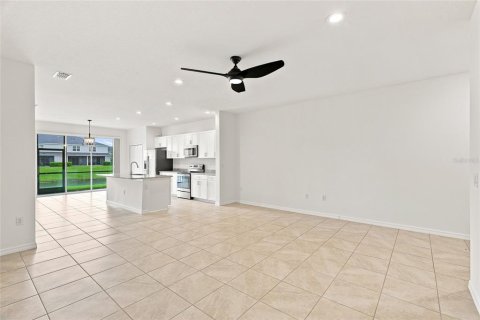 Townhouse in Parrish, Florida 3 bedrooms, 169.27 sq.m. № 2320765 - photo 3