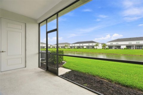 Townhouse in Parrish, Florida 3 bedrooms, 169.27 sq.m. № 2320765 - photo 26