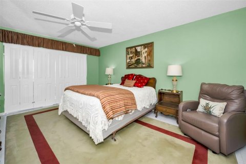 Condo in Belleair Bluffs, Florida, 1 bedroom  № 1524123 - photo 24