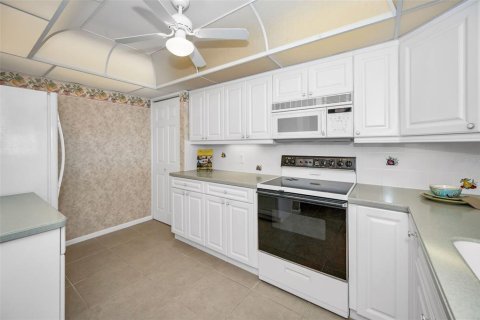Condo in Belleair Bluffs, Florida, 1 bedroom  № 1524123 - photo 22
