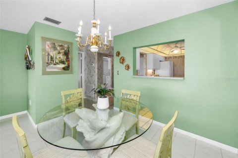 Condo in Belleair Bluffs, Florida, 1 bedroom  № 1524123 - photo 15