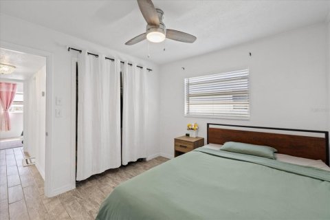 Villa ou maison à vendre à New Port Richey, Floride: 2 chambres, 97.36 m2 № 1654311 - photo 3