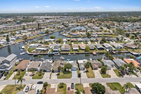 Villa ou maison à vendre à New Port Richey, Floride: 2 chambres, 97.36 m2 № 1654311 - photo 9
