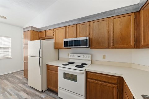 Condo in Gainesville, Florida, 2 bedrooms  № 2231676 - photo 25