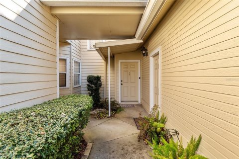 Condo in Gainesville, Florida, 2 bedrooms  № 2231676 - photo 7